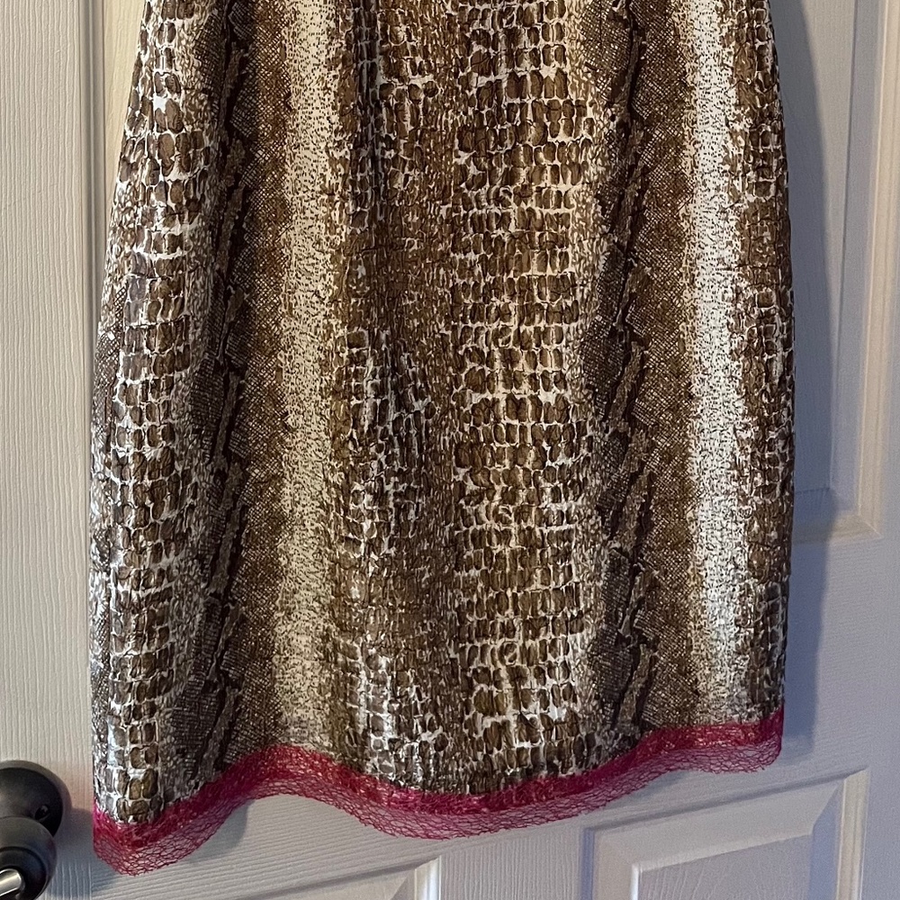 Dress - Picture 4 of 4